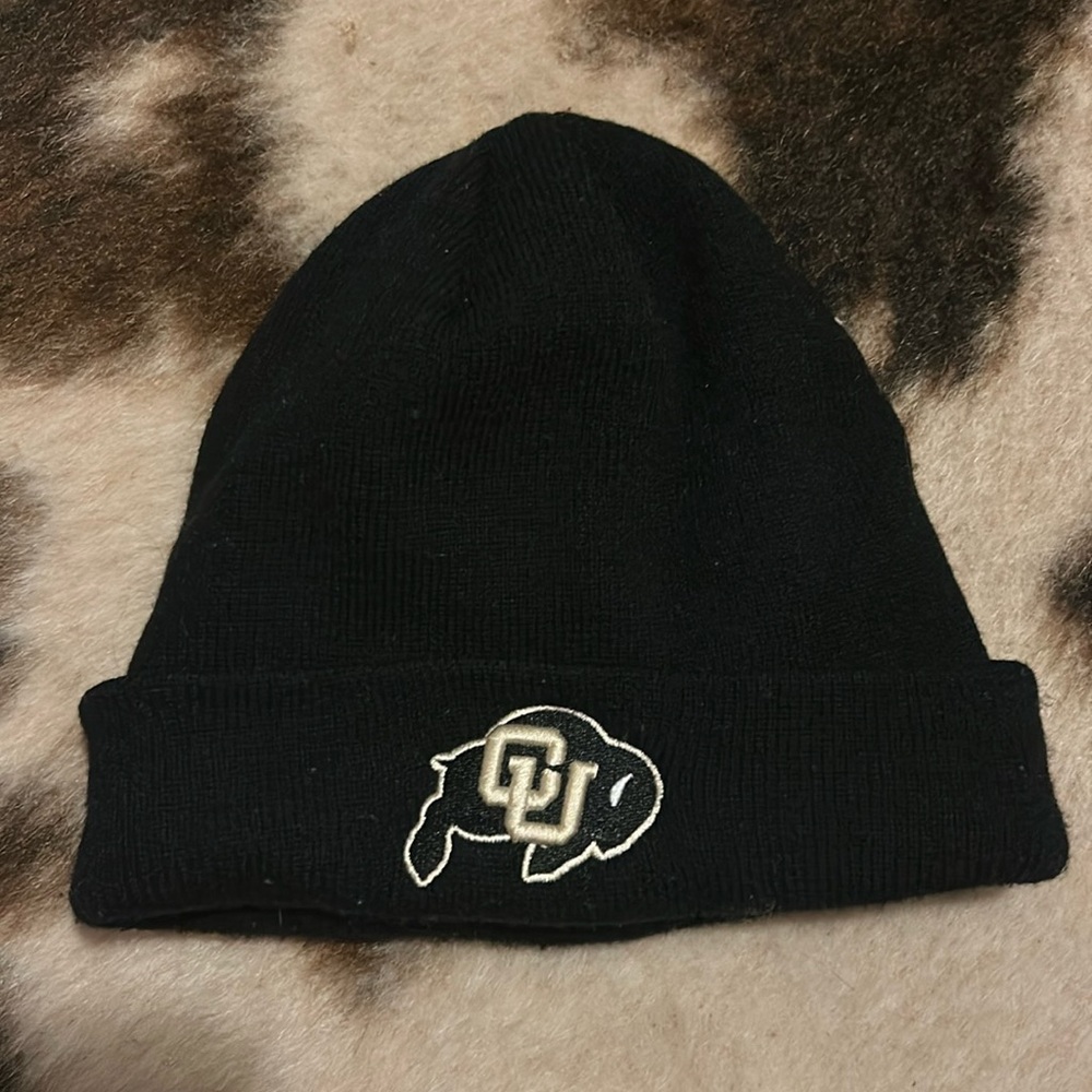 CU Beanie in black